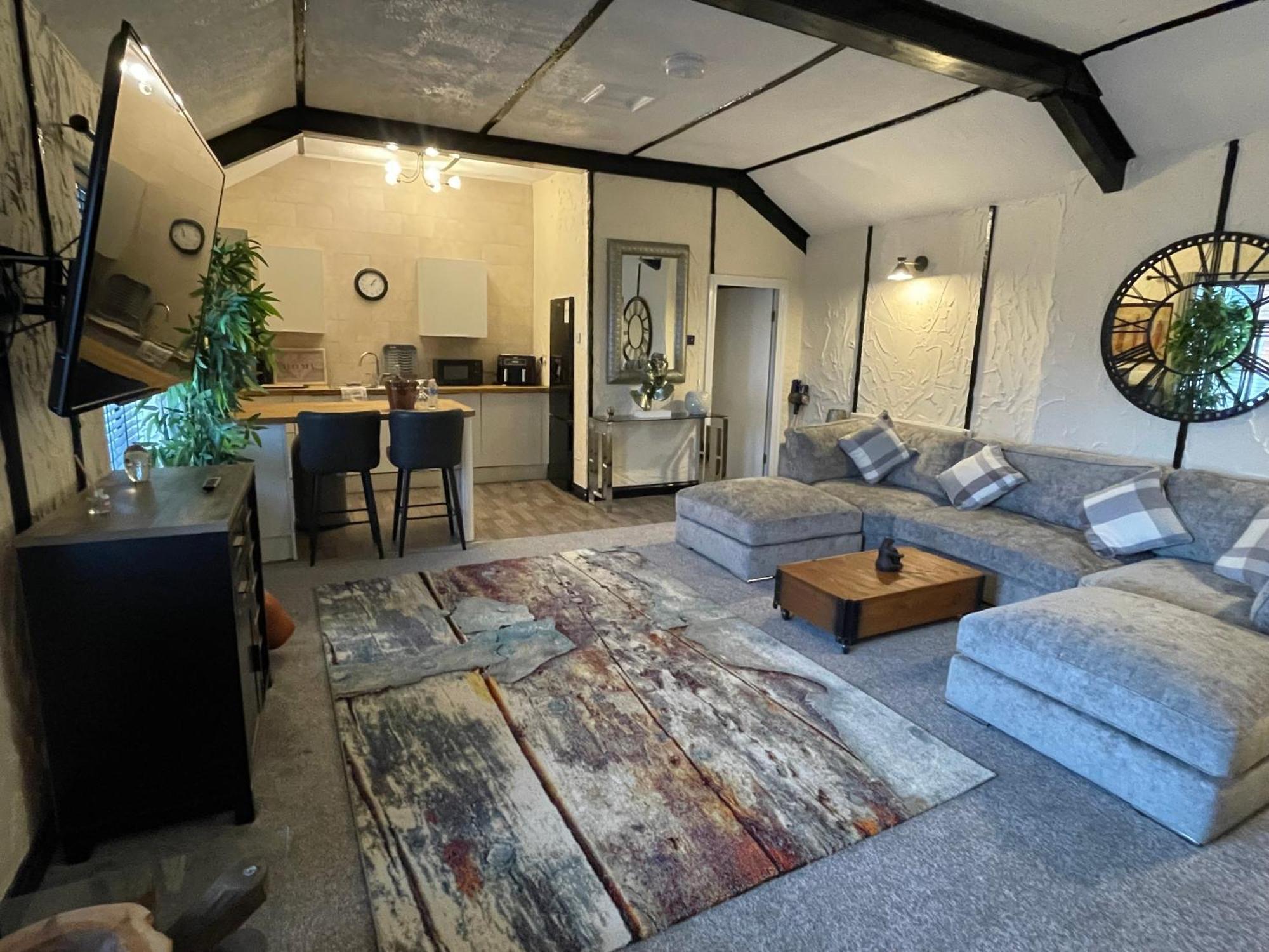 The Coach House At The Bull Inn Milton Keynes Eksteriør bilde