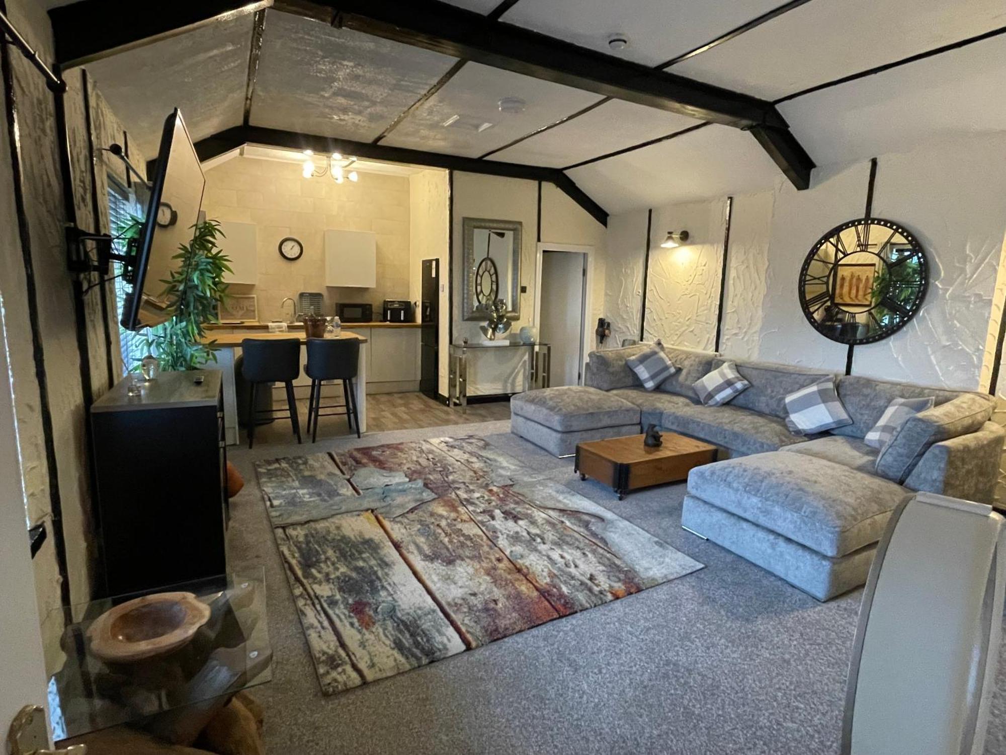 The Coach House At The Bull Inn Milton Keynes Eksteriør bilde